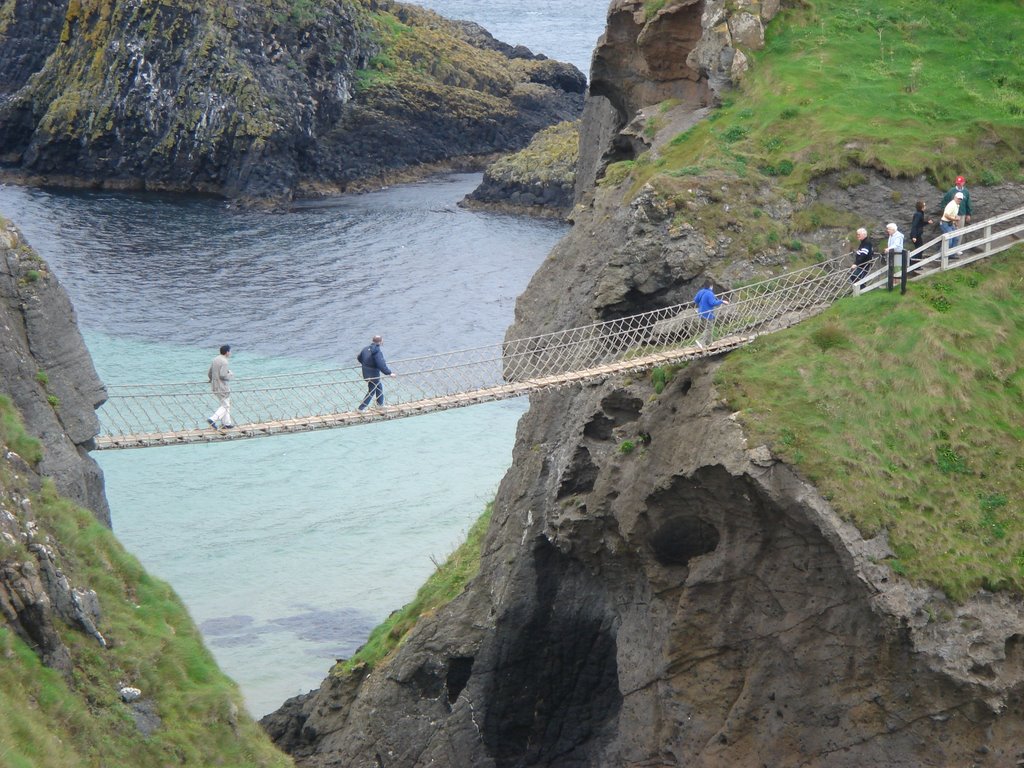 Carrick-a-Rede rope bridge in northern Ireland